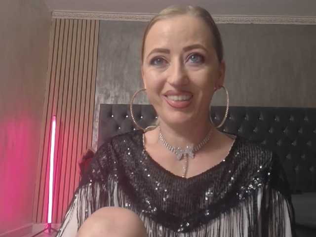AlessiaBellini live cam on BongaCams