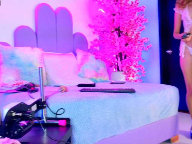 LizzyMonroe live cam on BongaCams