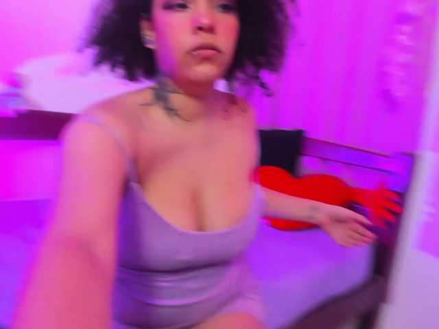KristyG, 21 y/o - Live Cam on BongaCams