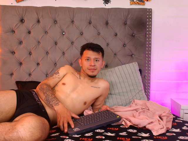 Luxuryloverss live cam