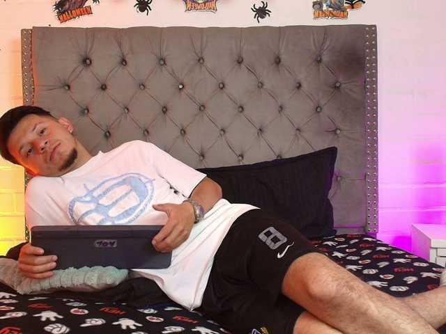 Luxuryloverss live cam on BongaCams