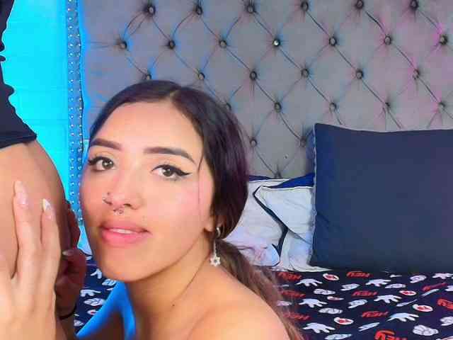Luxuryloverss webcam