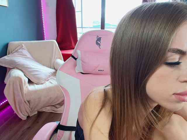 GlowingBlondie