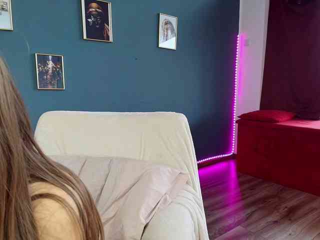 GlowingBlondie