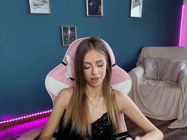 GlowingBlondie