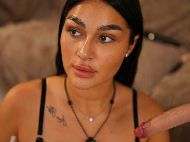 KaiaSilk live cam preview