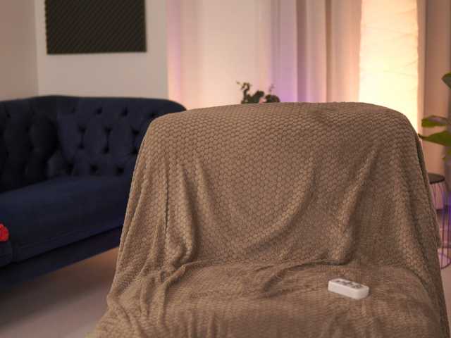 KaiaSilk live cam on BongaCams