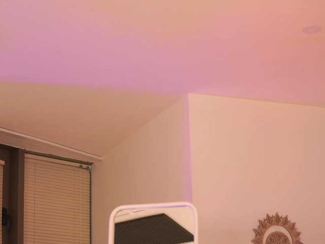 KaiaSilk live cam on BongaCams