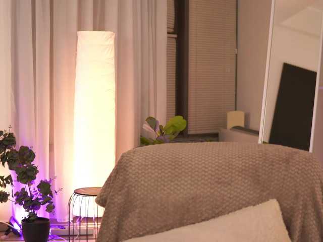 KaiaSilk live cam on BongaCams
