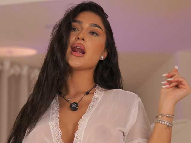 KaiaSilk live cam on BongaCams