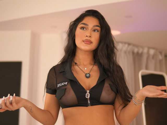 KaiaSilk live cam on BongaCams