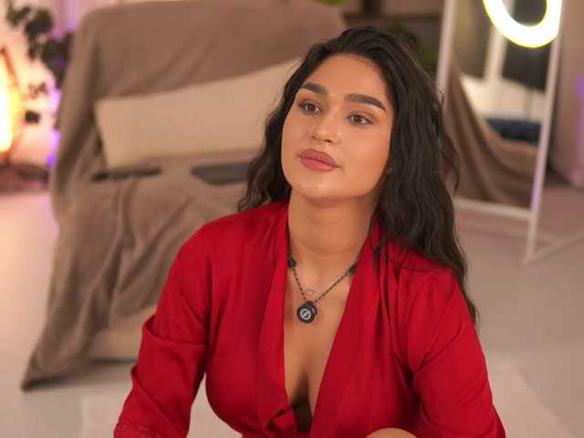 KaiaSilk live cam on BongaCams