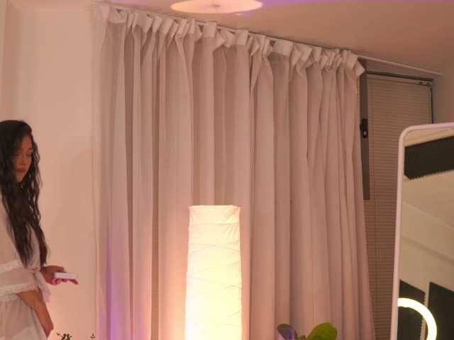 KaiaSilk live cam on BongaCams