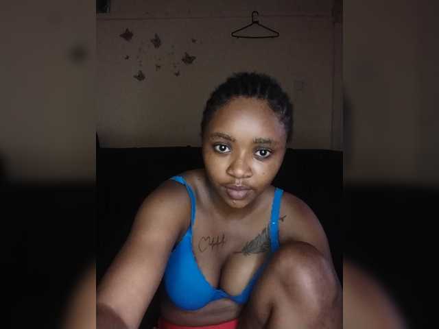 Perrylove live cam on BongaCams