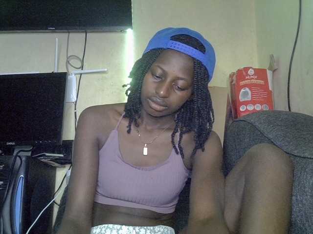cutegirl001 live cam on BongaCams