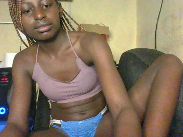 cutegirl001 live cam on BongaCams
