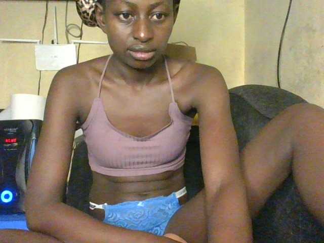 cutegirl001 live cam on BongaCams