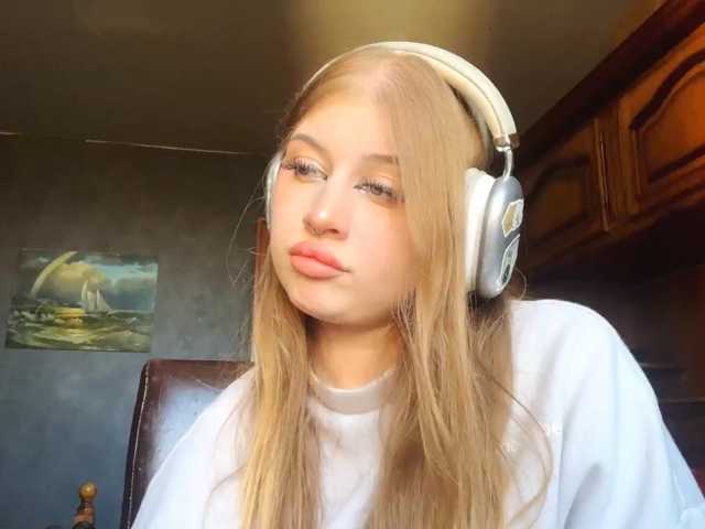 MyraTamkin live cam on BongaCams