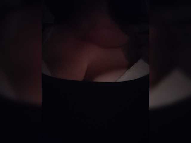 LunaBella1 live cam on BongaCams