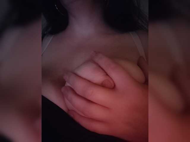 LunaBella1 live cam preview