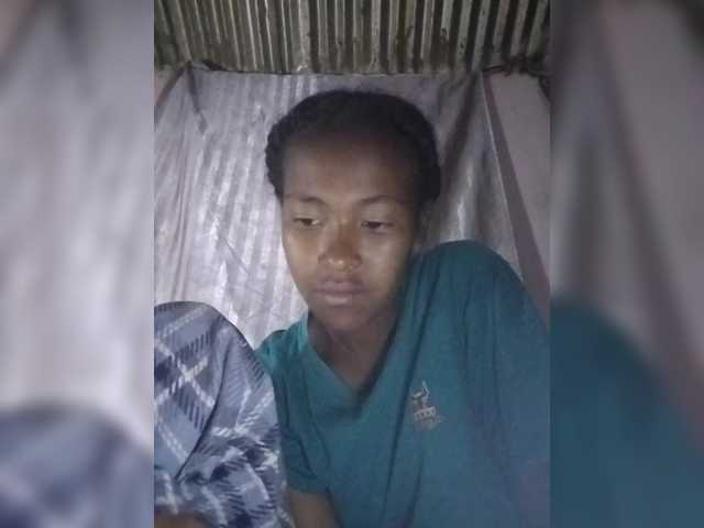 Priscahot live cam preview