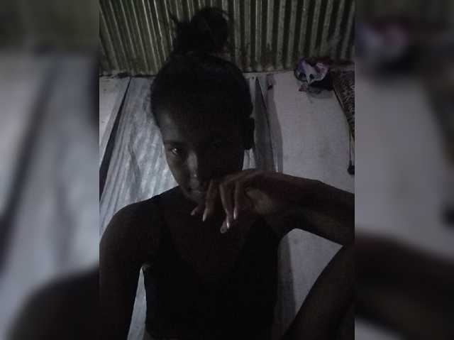 Priscahot live cam on BongaCams