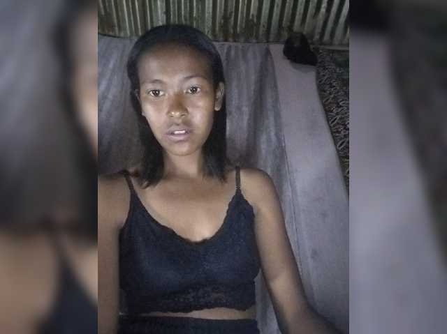 Priscahot live cam on BongaCams