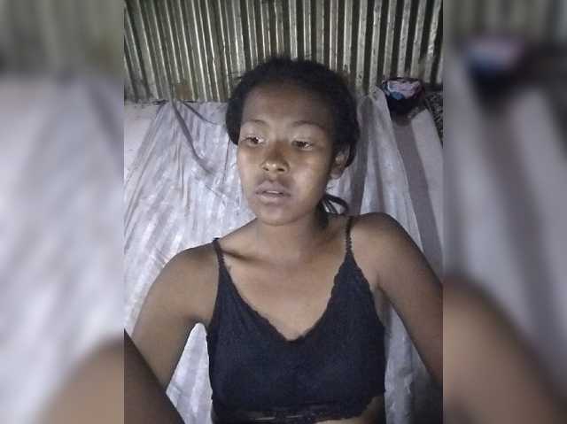 Priscahot live cam on BongaCams