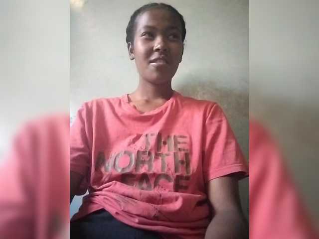 Priscahot live cam preview