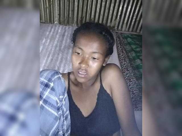 Priscahot live cam preview