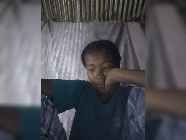 Priscahot live cam preview