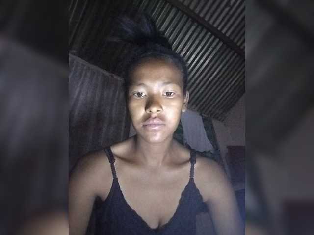 Priscahot live cam on BongaCams