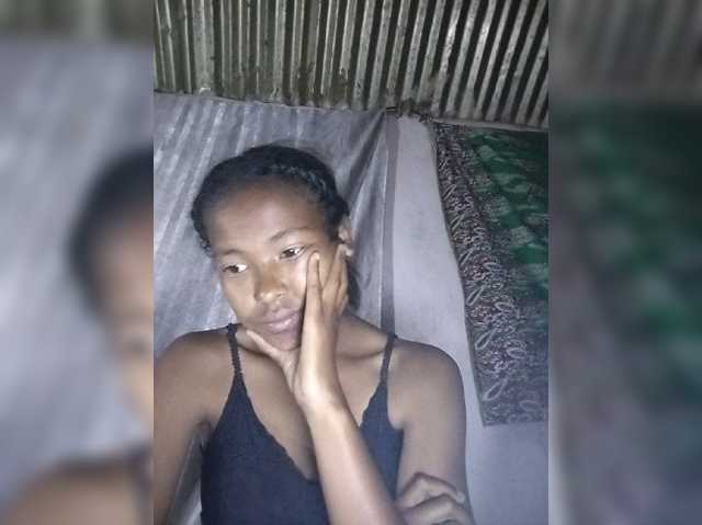 Priscahot live cam preview