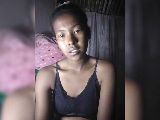 Priscahot live cam on BongaCams
