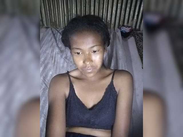Priscahot live cam preview