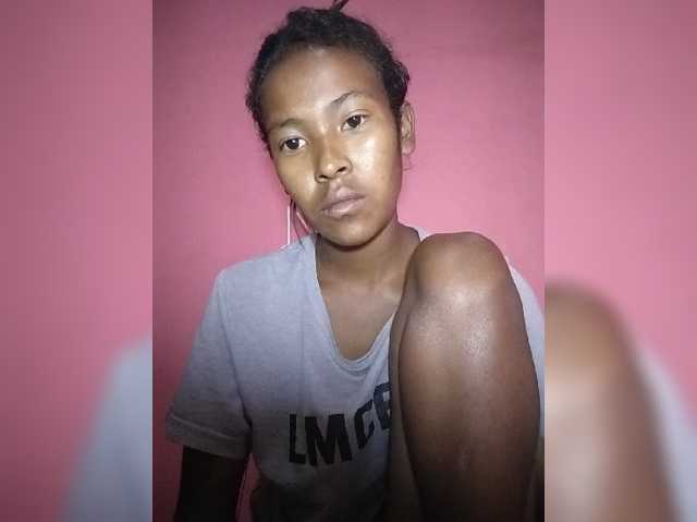 Priscahot live cam preview