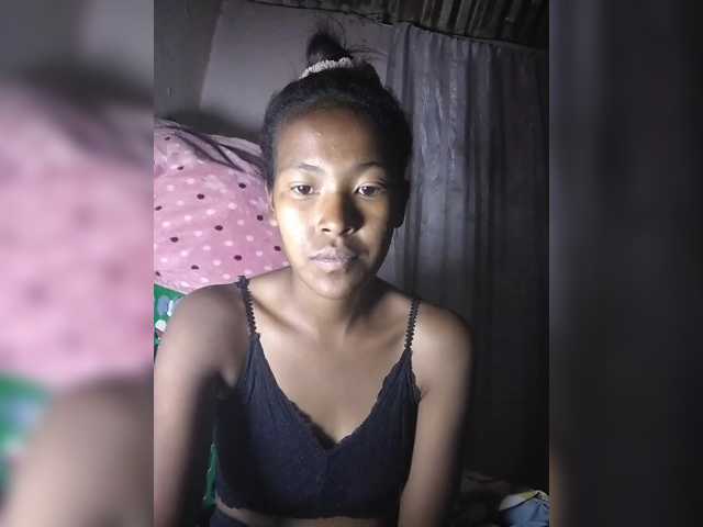 Priscahot live cam on BongaCams