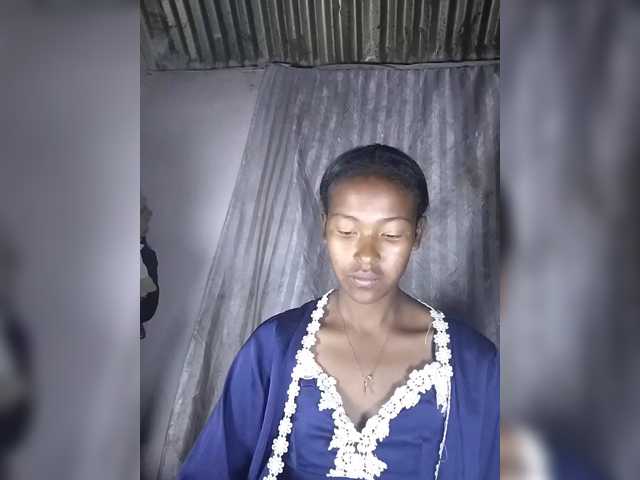 Priscahot live cam preview