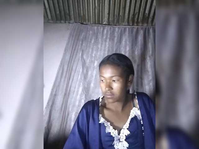 Priscahot live cam preview