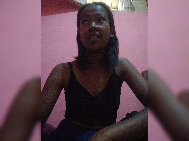 Priscahot live cam on BongaCams