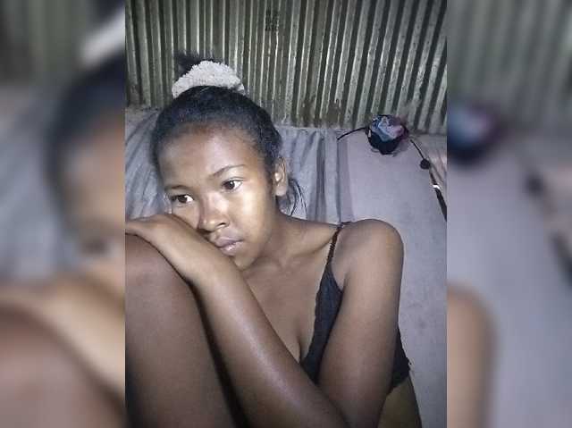 Priscahot live cam preview