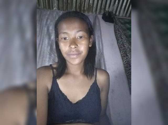 Priscahot live cam preview