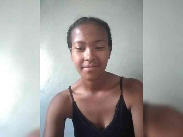 Priscahot webcam