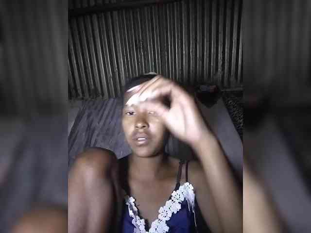 Priscahot webcam