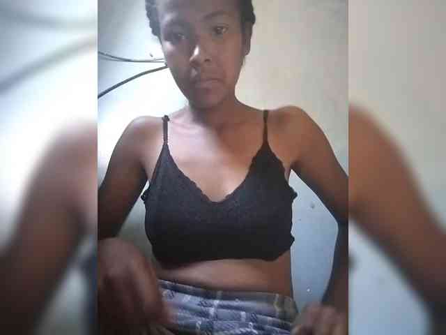 Priscahot webcam