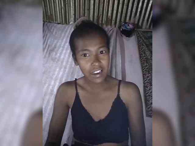 Priscahot's live stream