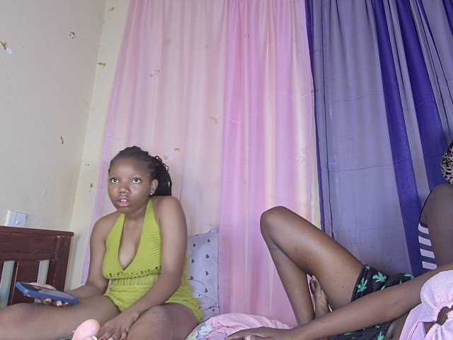 Tippih live cam on BongaCams