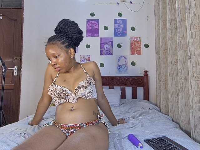 Tippih live cam on BongaCams