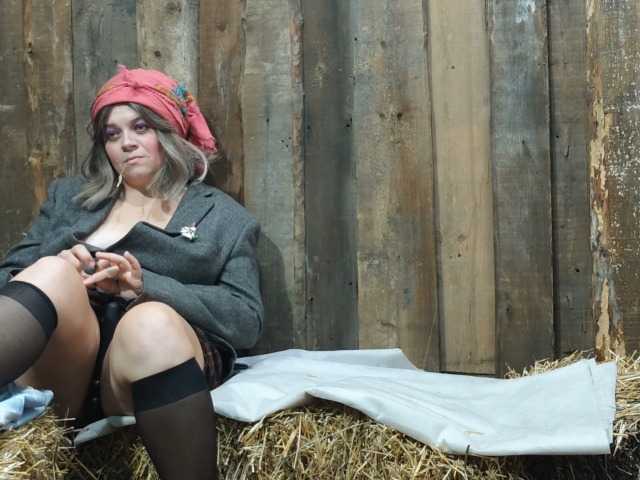 BarnDebauchery live cam on BongaCams