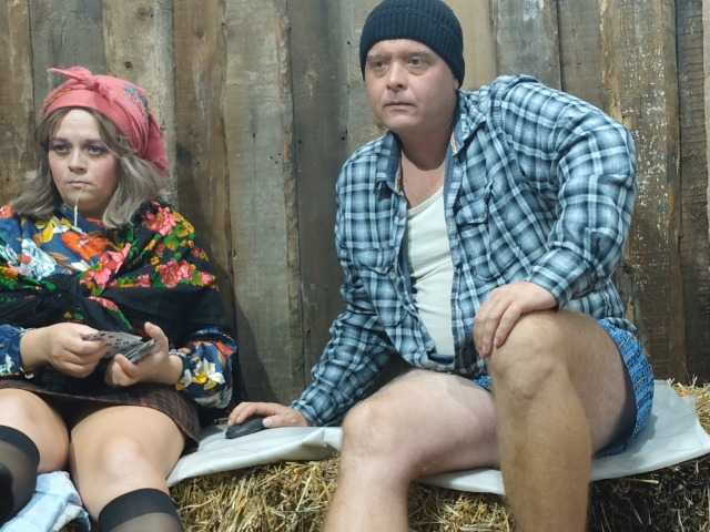 BarnDebauchery